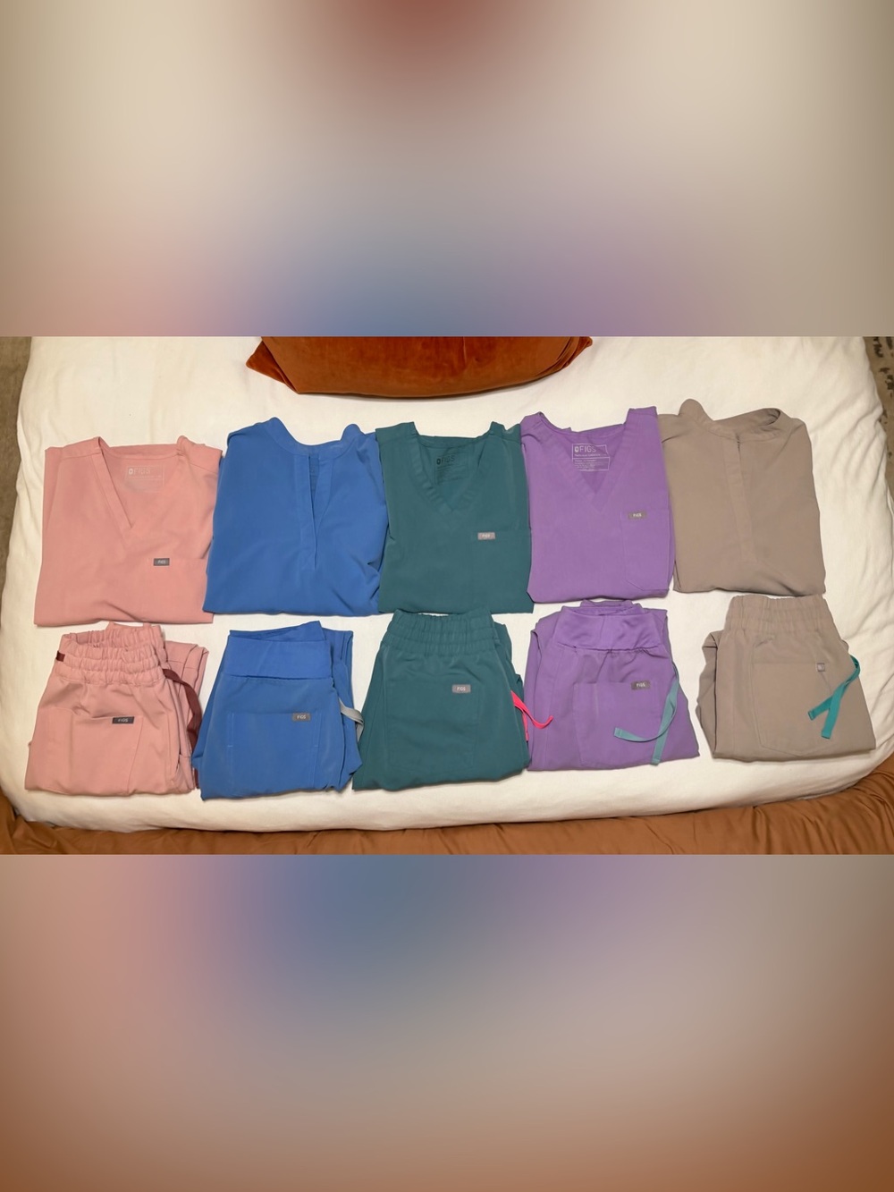 FIGS SCRUB SETS | Women’s XS Tops and XS Pants